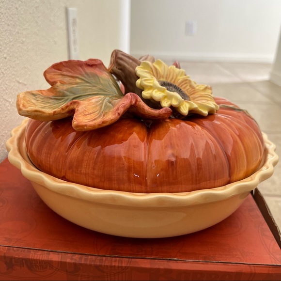 Cracker Barrel Bountiful Harvest Sunflower Pumpkin Pie Plate - Picture 12 of 13